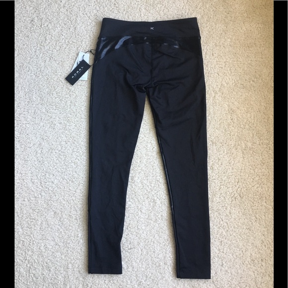 ⚡️SALE⚡️NWT KORAL Approximate liquid leggings - Picture 5 of 7
